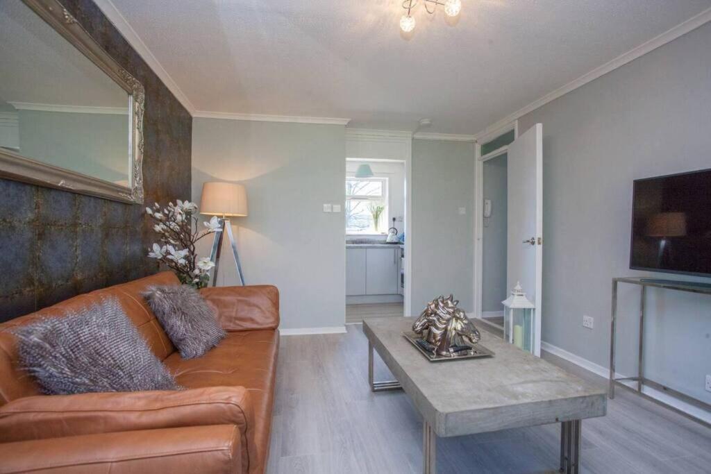 Cosy 1 Bed With Parking In City Centre Apartment Glasgow Ngoại thất bức ảnh